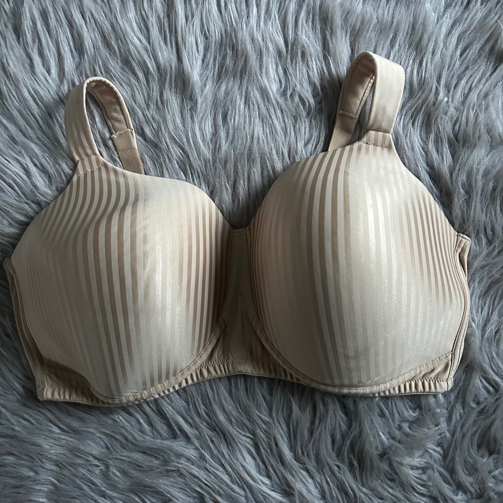 Playtex Wireless Lightly Lined Bra Womens Size 42DD Tan Wirefree Back Closure